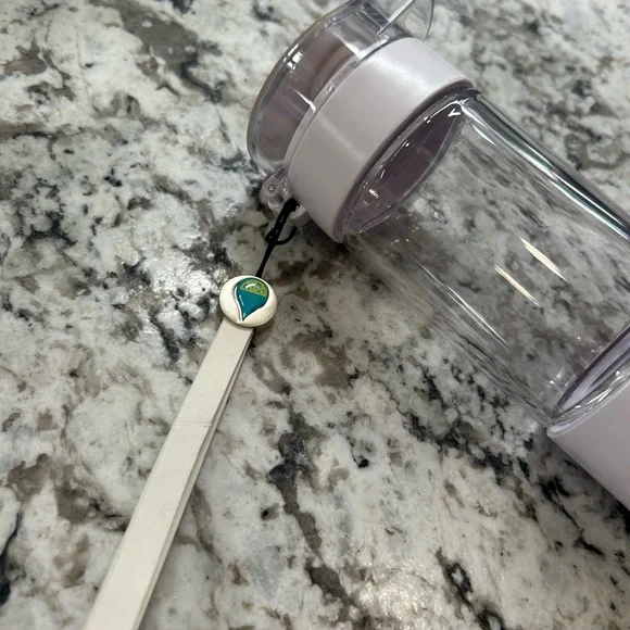 Define Bottle fruit infused water bottle - Picture 5 of 8